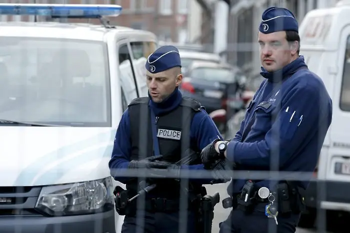 Един убит четирима ранени при експлозия в Белгия