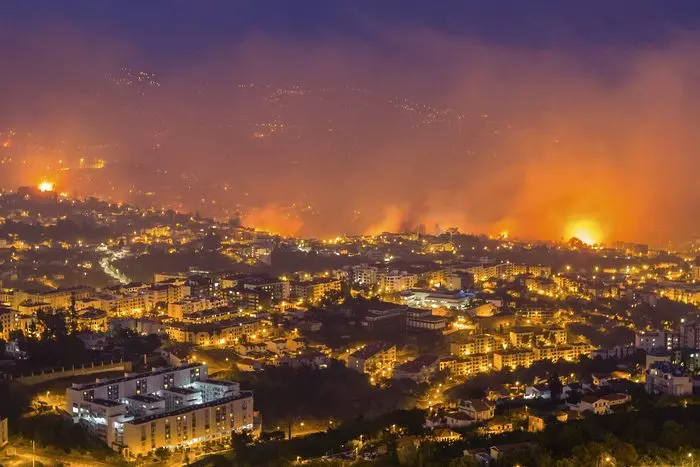 Огнен ад в Мадейра (СНИМКИ)