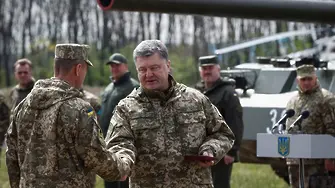 Украйна: Русия разгръща войски по границата