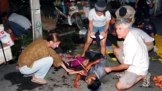 Четирима убити при серия бомбени атаки в Тайланд