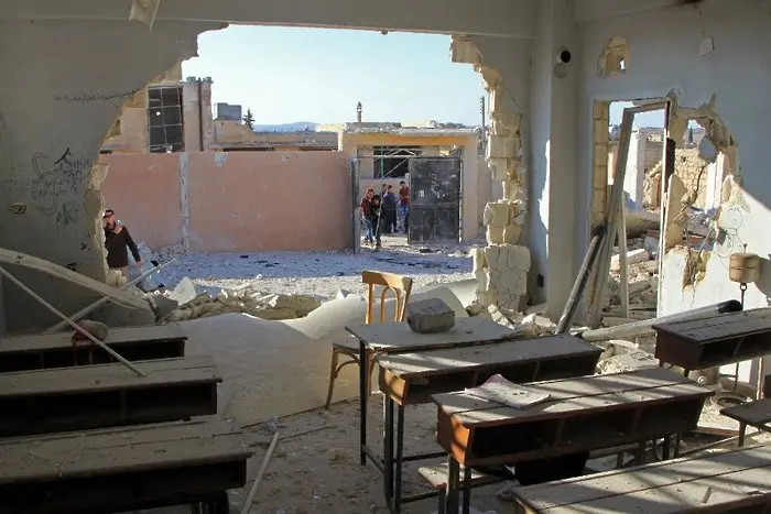 22 деца убити в бомбардирано училище в Сирия (ВИДЕО)
