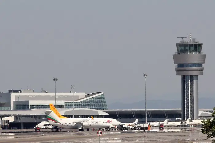 България е абсолютен лидер по ръст на самолетни пътници в ЕС