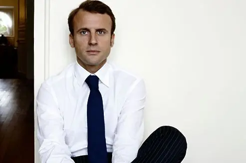 Френският кандидат Макрон обеща да върне наборната служба