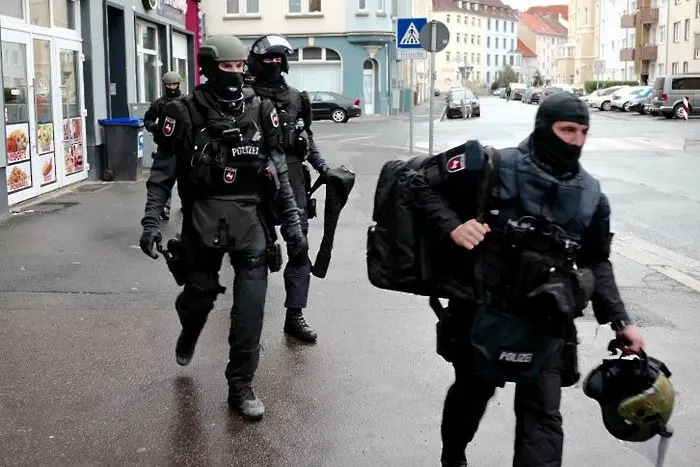 Двама ислямисти с пъклен план за атентат в Германия