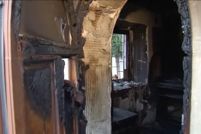 Разследват пожара в католическата църква в Белене