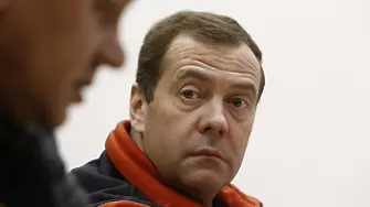 Медведев за обвиненията в корупция: Глупости!