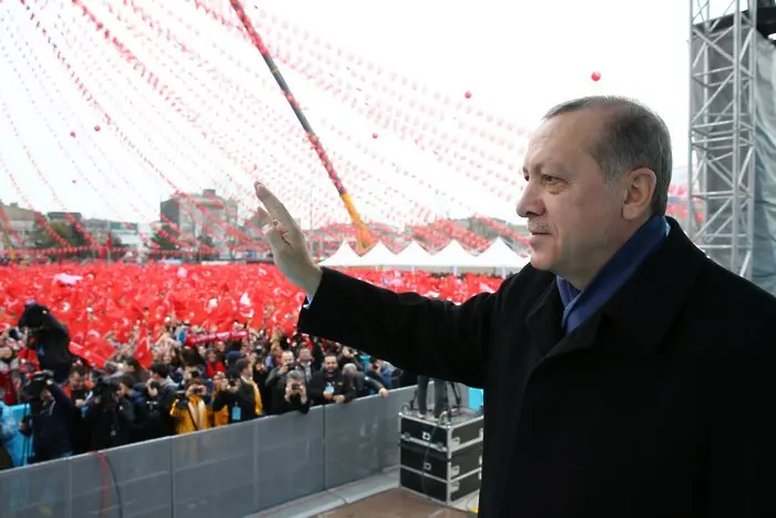 Ердоган иска да отваря граници – да го направи!