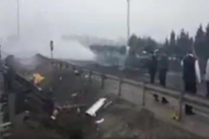 Хеликоптер падна в Истанбул, 7 убити (ВИДЕО)