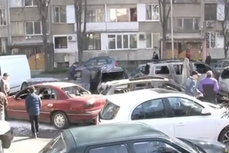 Пет коли изпепелени в Бургас 