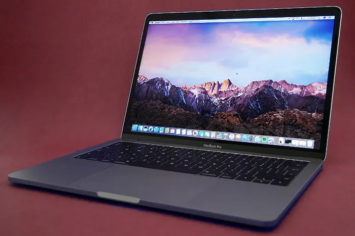 Лаптопите на Apple се сринаха в класацията на Laptop Mag