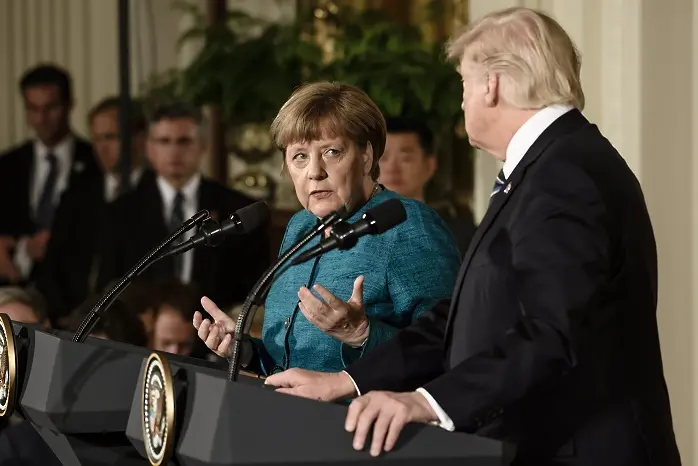 Тръмп, Меркел и Мей: Асад да понесе отговорност