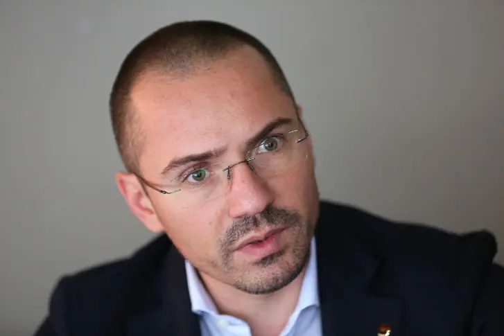 Ангел Джамбазки: За разлика от т.нар. десни, не спорим с ГЕРБ за министри