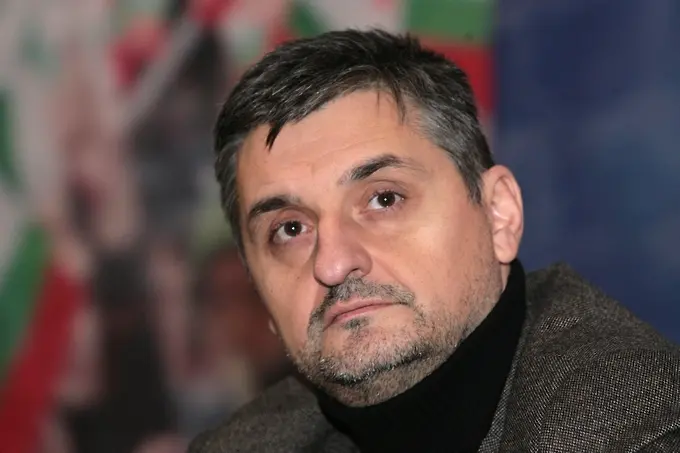 Кирил Добрев: БСП не е за продан, няма да допуснем шум в строя