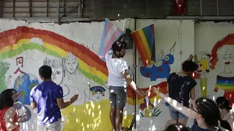 Властите в Истанбул отново забраниха гей парада в града