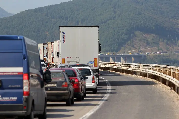 87 на сто от българите недоволни от пътищата в страната