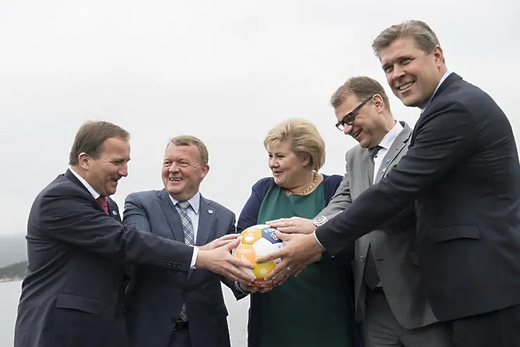 Премиерите от Скандинавието се присмиват на Тръмп