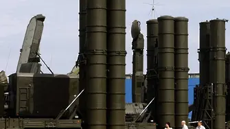 Турция завива към Русия, купува ракети С-400