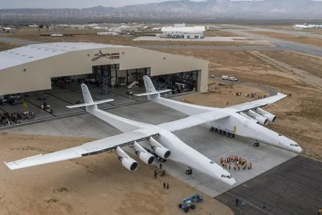 Най-големият самолет в света... иде (ВИДЕО)