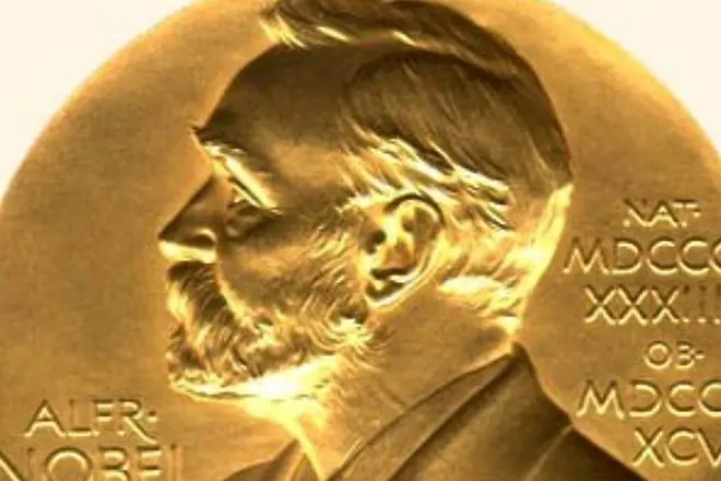 Нова академия в Швеция дава награда вместо Нобела за литература