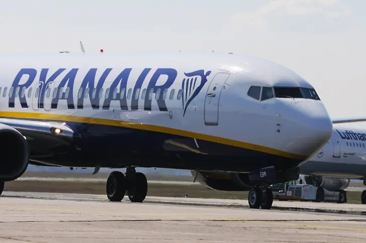 Ryanair продължава да отменя полети - до март 2018 г.