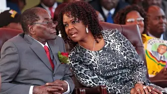 Първата дама на Зимбабве пръска милиони за палати 