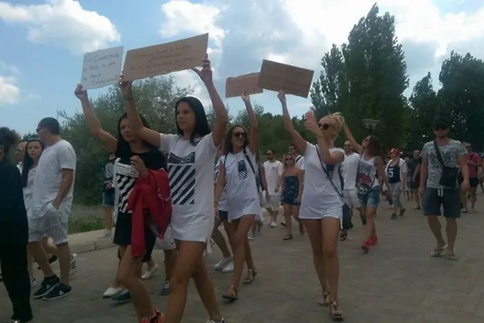 Слънчев бряг излиза на протест срещу Валери Симеонов