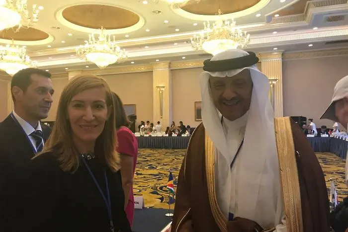 Ангелкова и саудитският принц пак се договориха за туризма... Незнайно какво