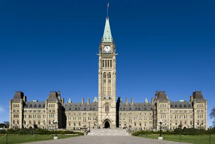 Парламентът в Канада одобри закона 