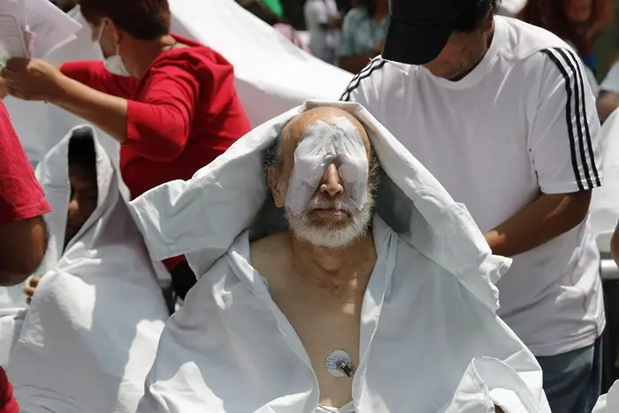 Най-малко 250 жертви на труса в Мексико (СНИМКИ)