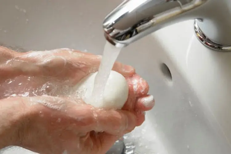 Колко дълго трябва да си миете ръцете?