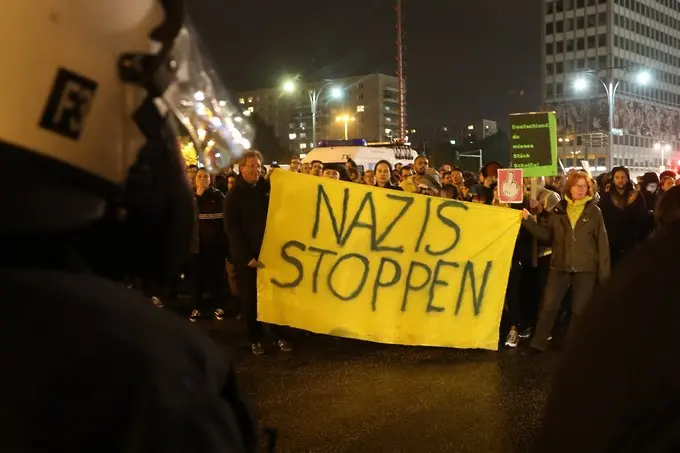 Хиляди германци на протест срещу крайната десница
