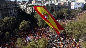 300 хиляди манифестират в Барселона за оставане в Испания