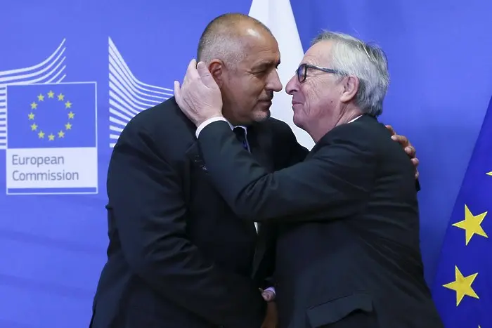 Юнкер подкрепя България за еврозоната „от сърце“