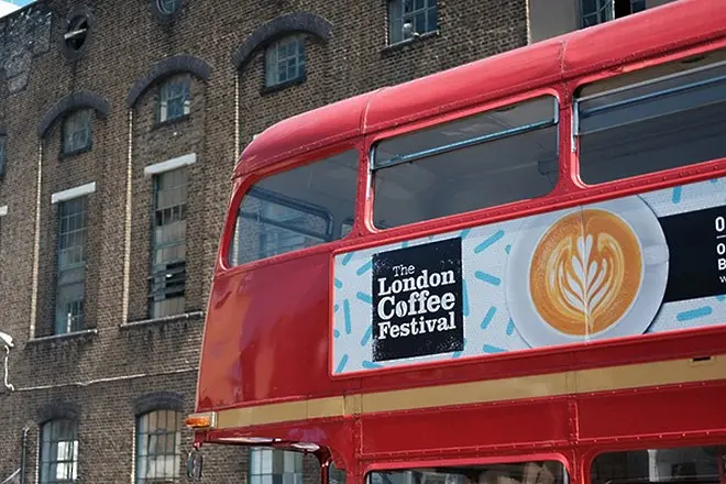 Лондонските автобуси ще се движат с утайка от кафе