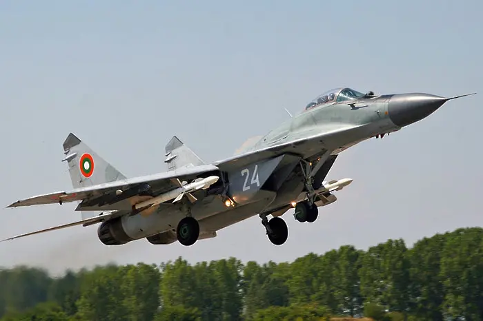 Нови до 81 млн. лв. за руснаците за ремонт на изтребителите МиГ-29