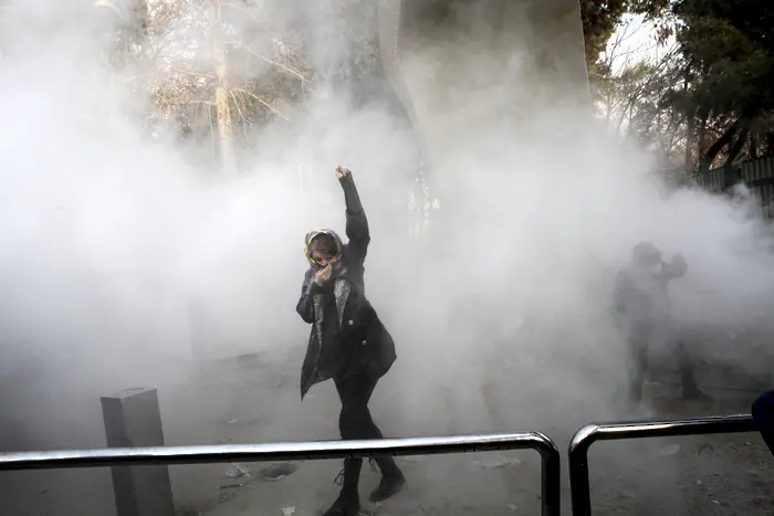 България очаква въздържане от насилие в Иран