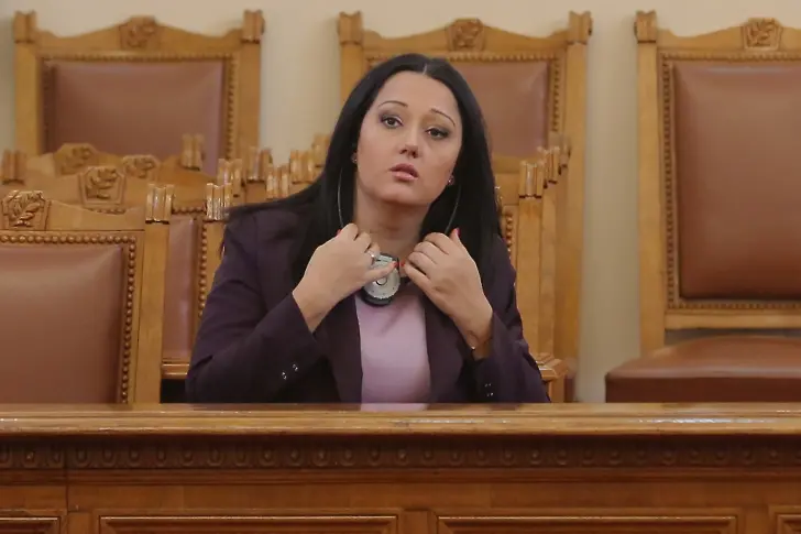 Лиляна Павлова няма да е министър от 1 януари 2019 г.
