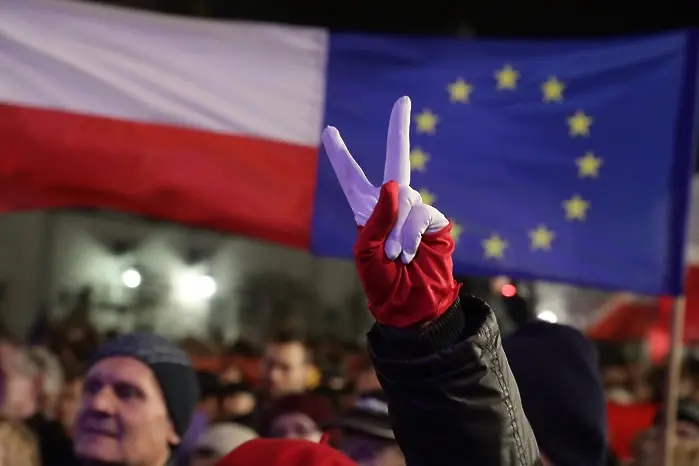 Безпрецедентно: ЕК лишава Полша от глас