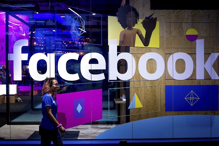Потребители в Калифорния съдят Facebook 