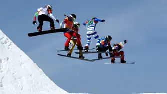 Сани Жекова шеста в сноуборда в Пьончан