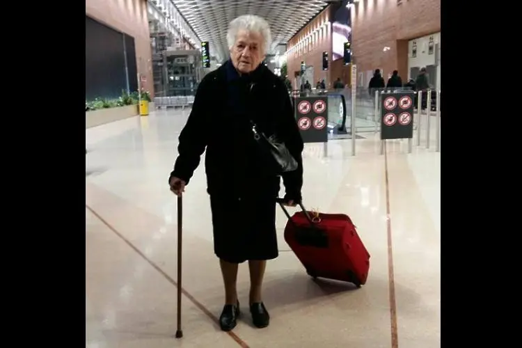 93-годишното момиче, което заминава за Кения, за да се грижи за сираци