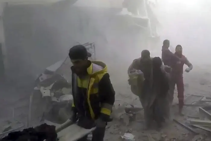 Десетки загинали при предполагаема химическа атака в Сирия
