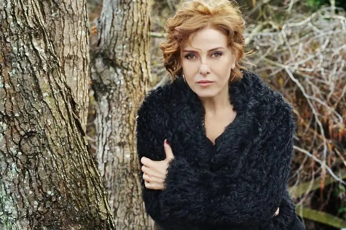 Турска певица влиза в затвора за обида на Ердоган