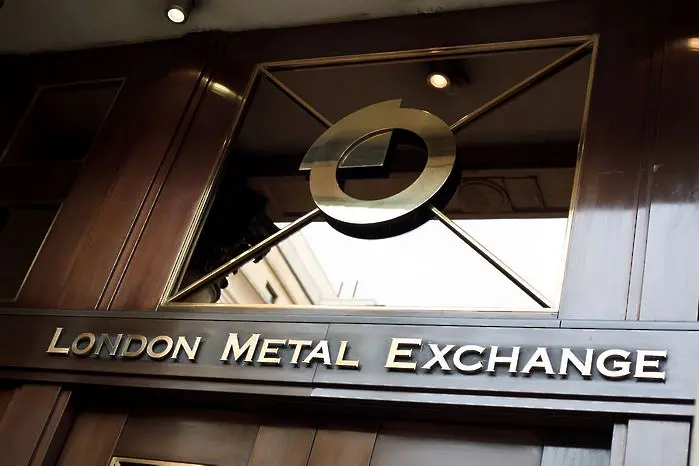 Лондонската борса за метали ограничава руския алуминий