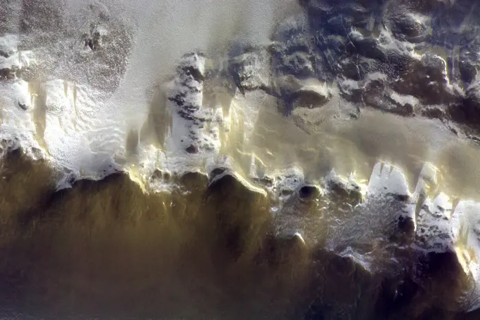 НАСА ще донесе марсиански грунт на Земята