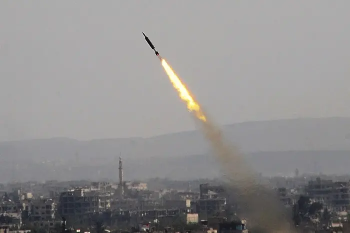 Ракетен удар по авиобаза в Сирия. Пентагонът: Не сме ние