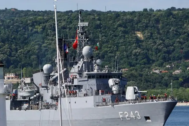 Yeni Safak: Готвят саботаж за торпилиране на гръцки кораб от турски катер