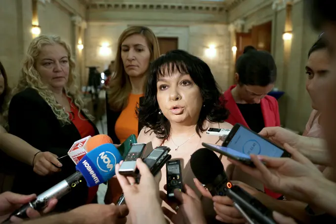 Теменужка Петкова мълчи за тръбата на президента