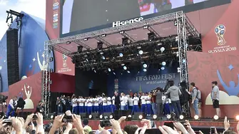 Десетки хиляди аплодираха Сборная в Москва (ВИДЕО)