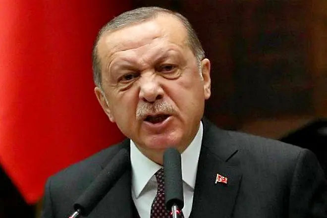 Турската Ишбанк се сблъска с Ердоган